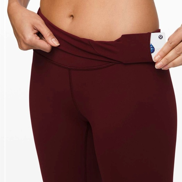Lululemon Wunder Under Crop - Picture 6 of 8